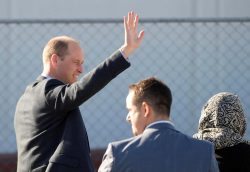 2019-04-26T053729Z_656966054_RC11525AAAC0_RTRMADP_3_BRITAIN-ROYALS-NEWZEALAND